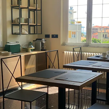 Alojamento de Acomodação e Pequeno-almoço La Magnolia Savona
